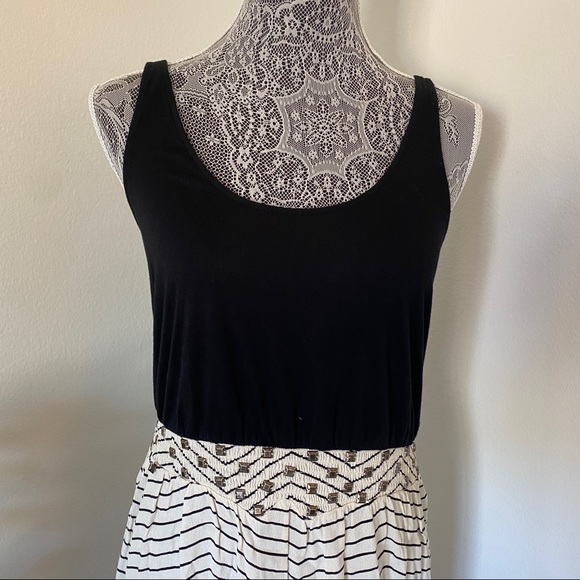 Silence + Noise Gold Waistband Studded B&W Dress - Picture 3 of 8